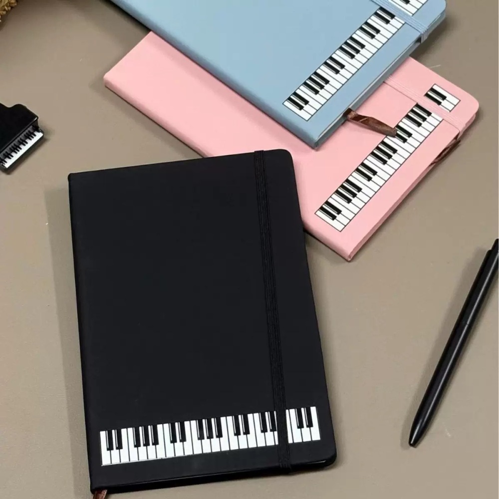 Blank Sheet Music Notebook - Notizbuch mit Musikthema Klavier-Stil Tagebuch Schreibwaren